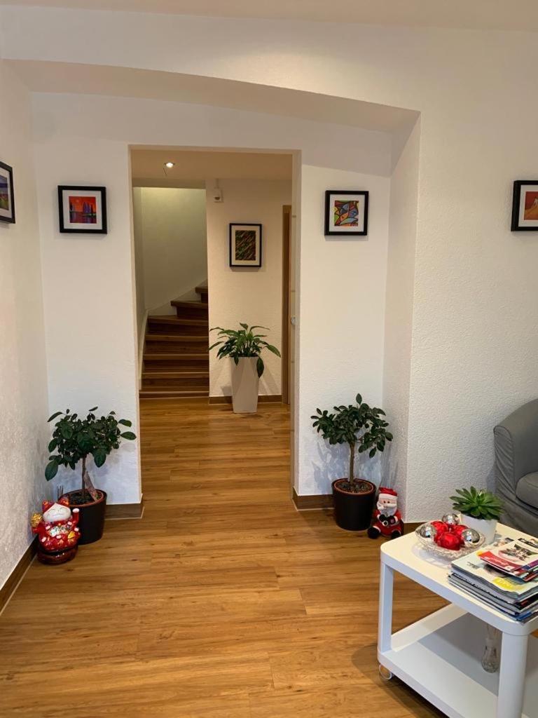 Guenstige Zimmer-Unterkunft Zimmer Mit Gemeinschaftsbad Lorrach Exterior photo